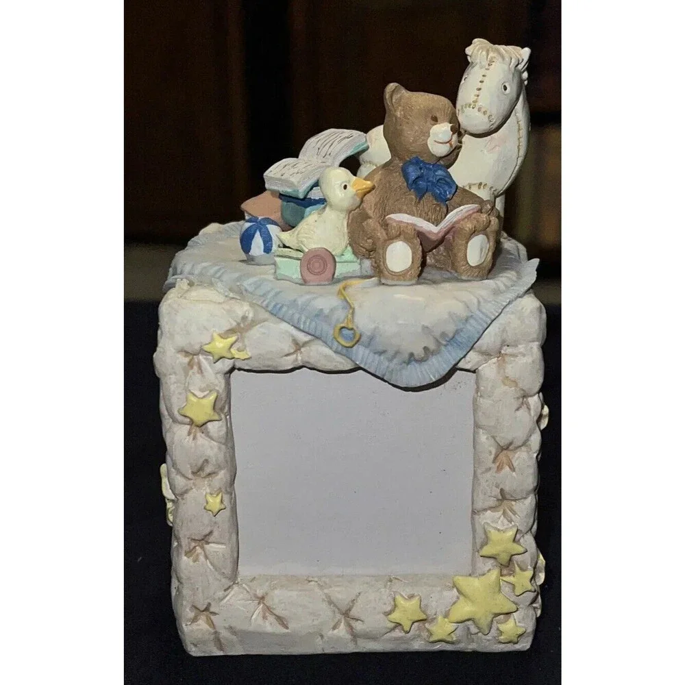 Vt 4 Sided Picture BoxMusic Box. Sanko It’s A Small World After All. Horse &Be